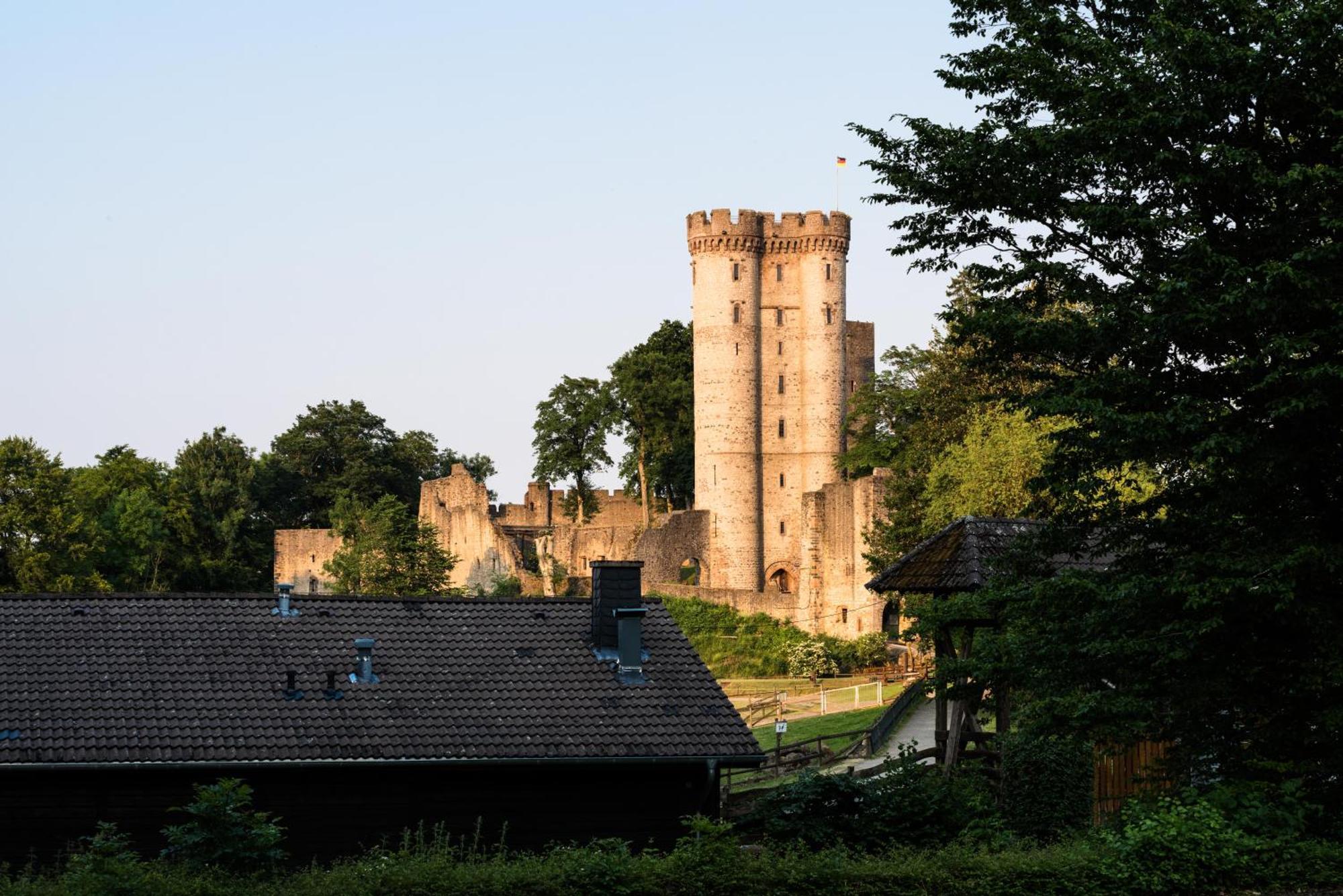 Holzhaus Onkel Fritz Mit Sauna Und Whirlwanne Esch (Rhineland-Palatinate) Exterior foto