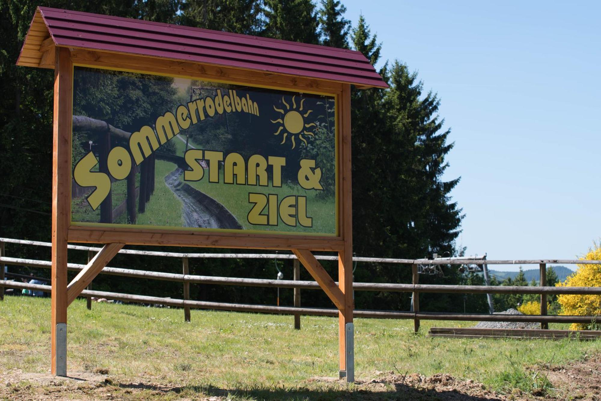 Holzhaus Onkel Fritz Mit Sauna Und Whirlwanne Esch (Rhineland-Palatinate) Exterior foto
