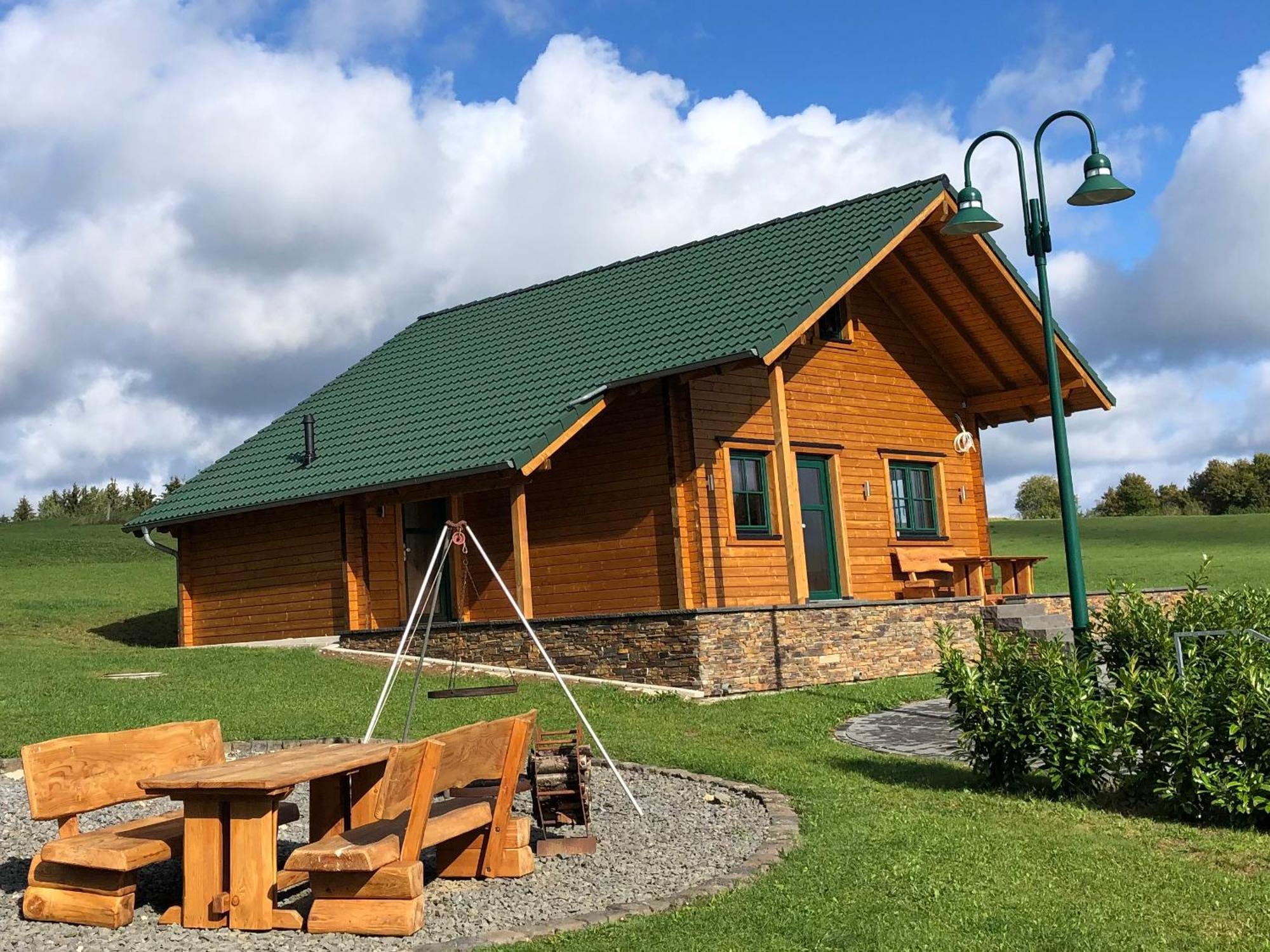 Holzhaus Onkel Fritz Mit Sauna Und Whirlwanne Esch (Rhineland-Palatinate) Exterior foto